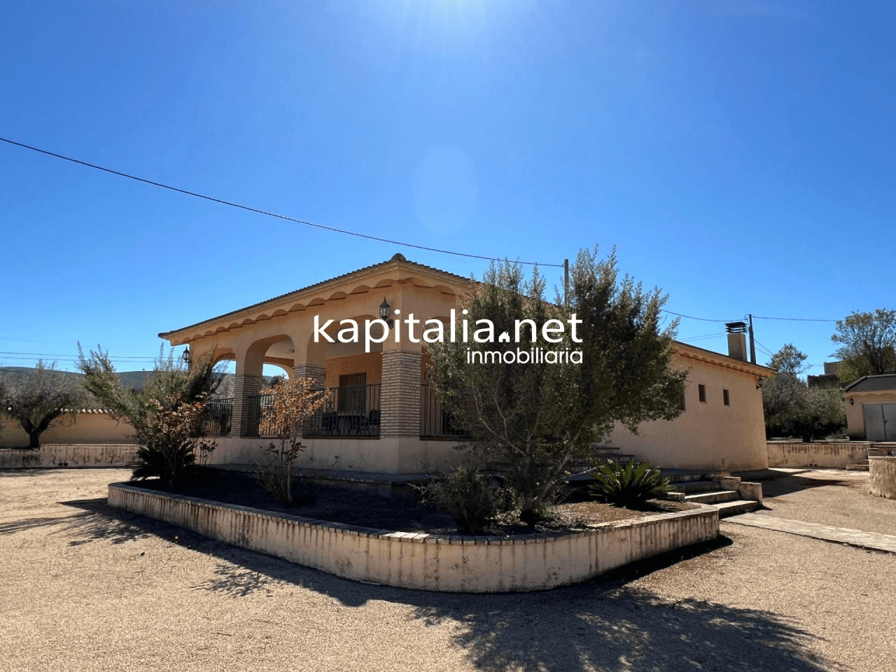 Villa for Sale in Ontinyent