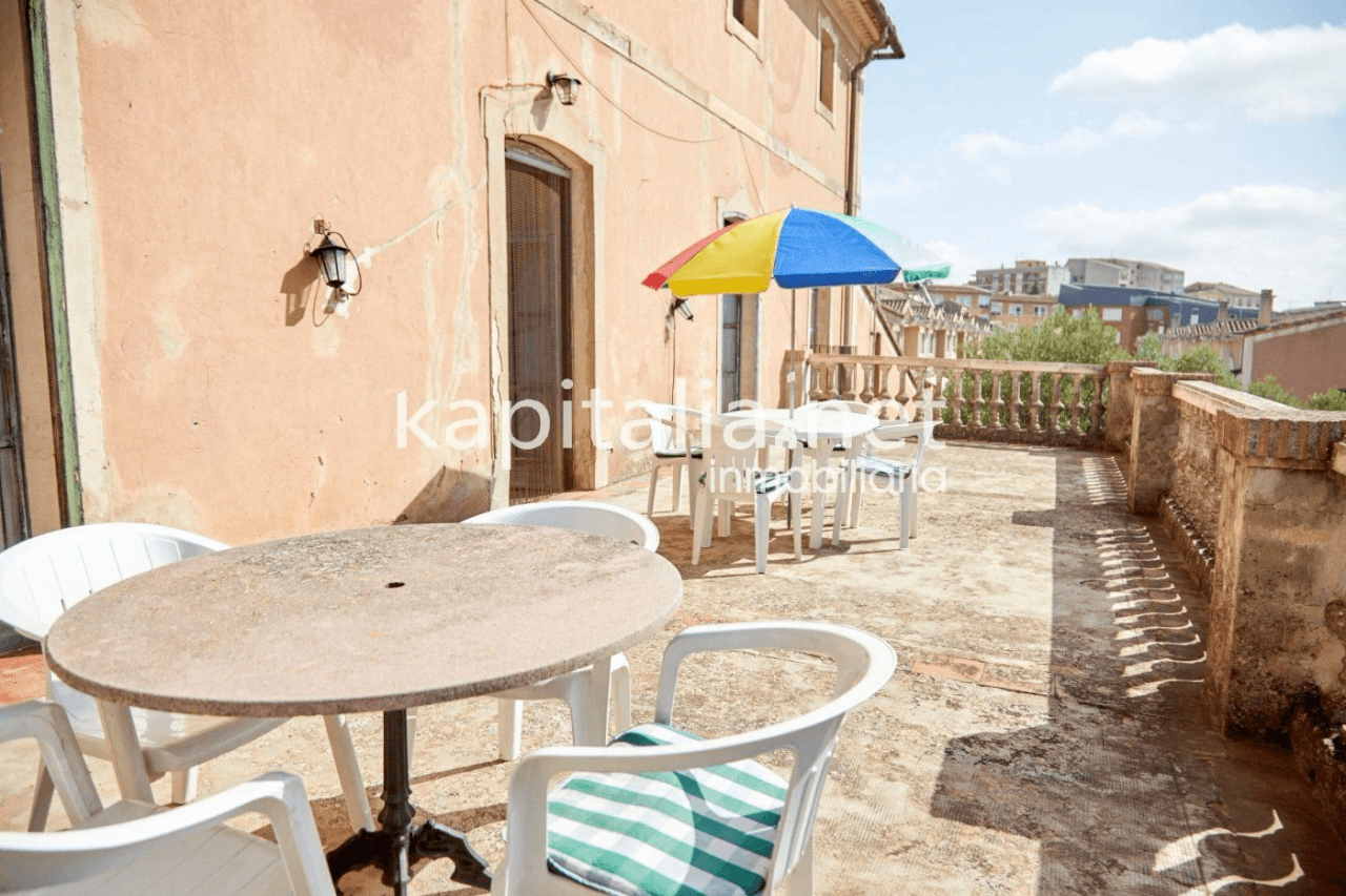 Casa señorial del siglo XIX a la venta en Bocairent (Valencia)