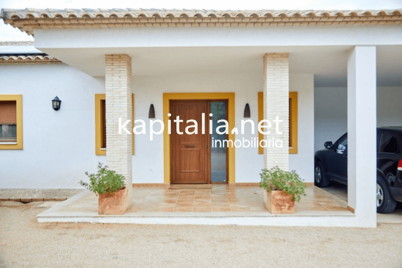 Fantastic villa for sale in Valencia