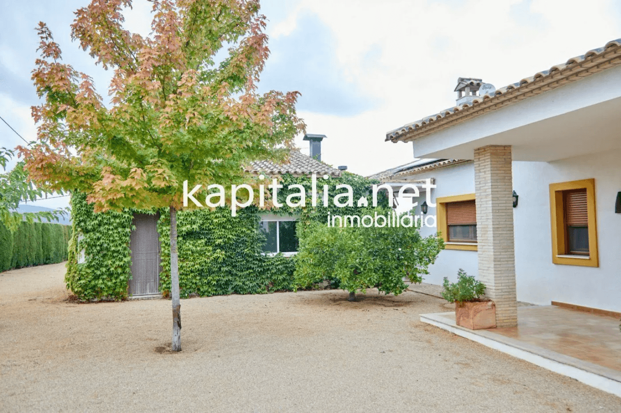Fantastic villa for sale in Valencia