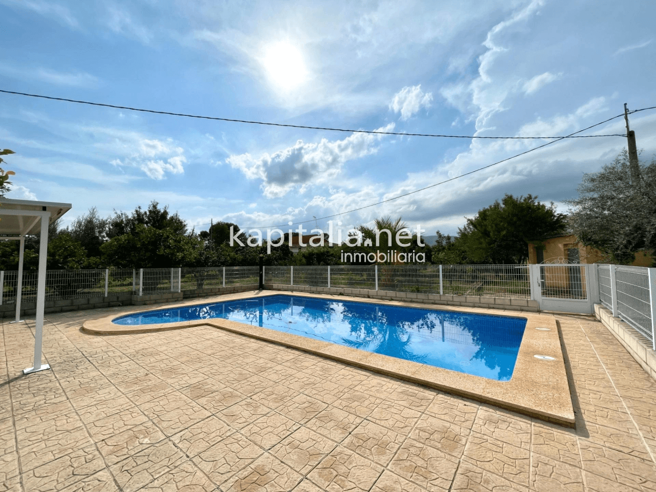 Country house for sale in Ontinyent.