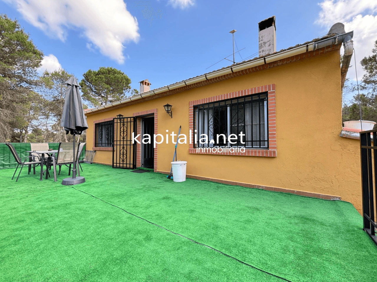Propiedad con dos viviendas en Bocairent