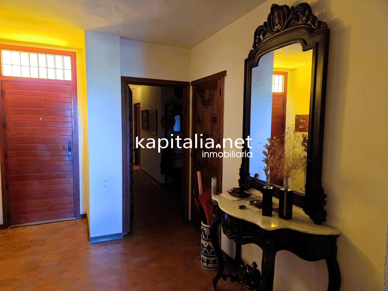 We present this magnificent villa located 2 km from the town of Ontinyent