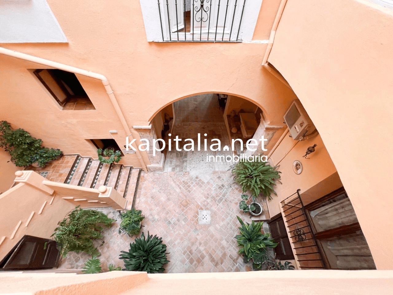 RURAL HOUSE FOR SALE IN THE CENTRE OF XATIVA