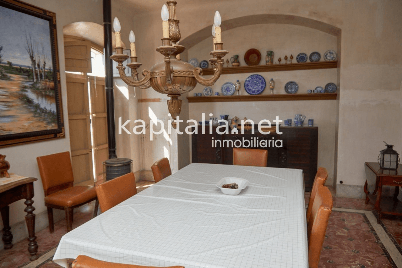 Casa señorial del siglo XIX a la venta en Bocairent (Valencia)