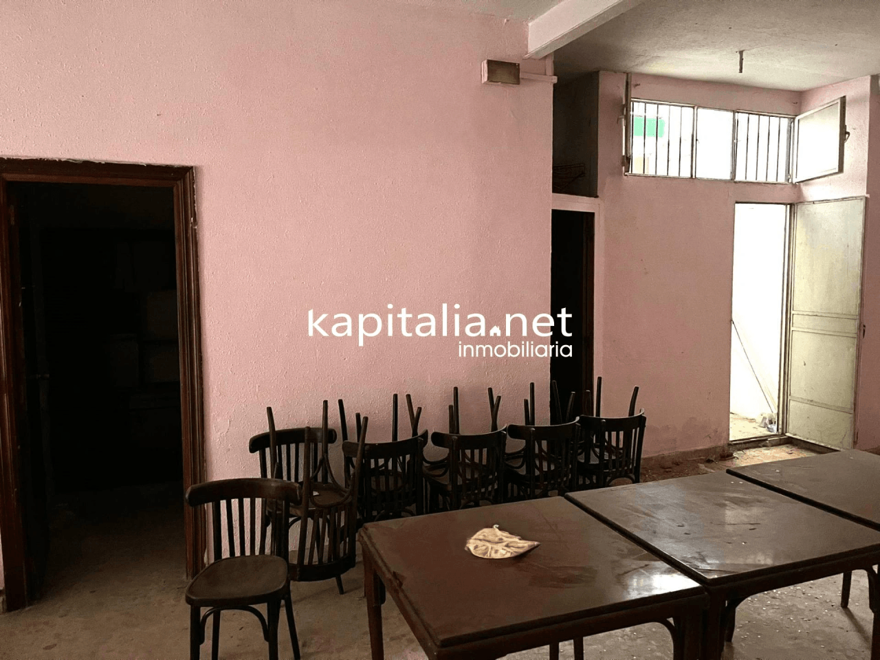 LOCAL COMERCIAL A LA VENTA EN ALBAIDA.