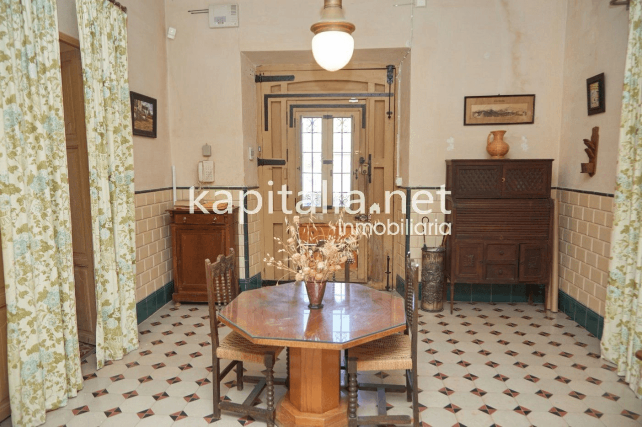 Casa señorial del siglo XIX a la venta en Bocairent (Valencia)
