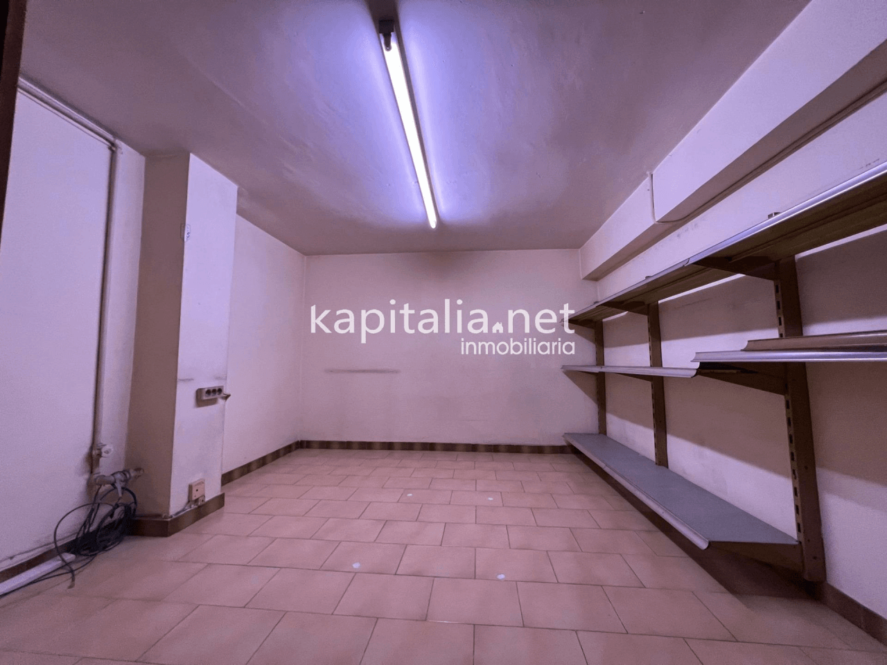 Local comercial a la alquiler en Ontinyent, zona San Jose.