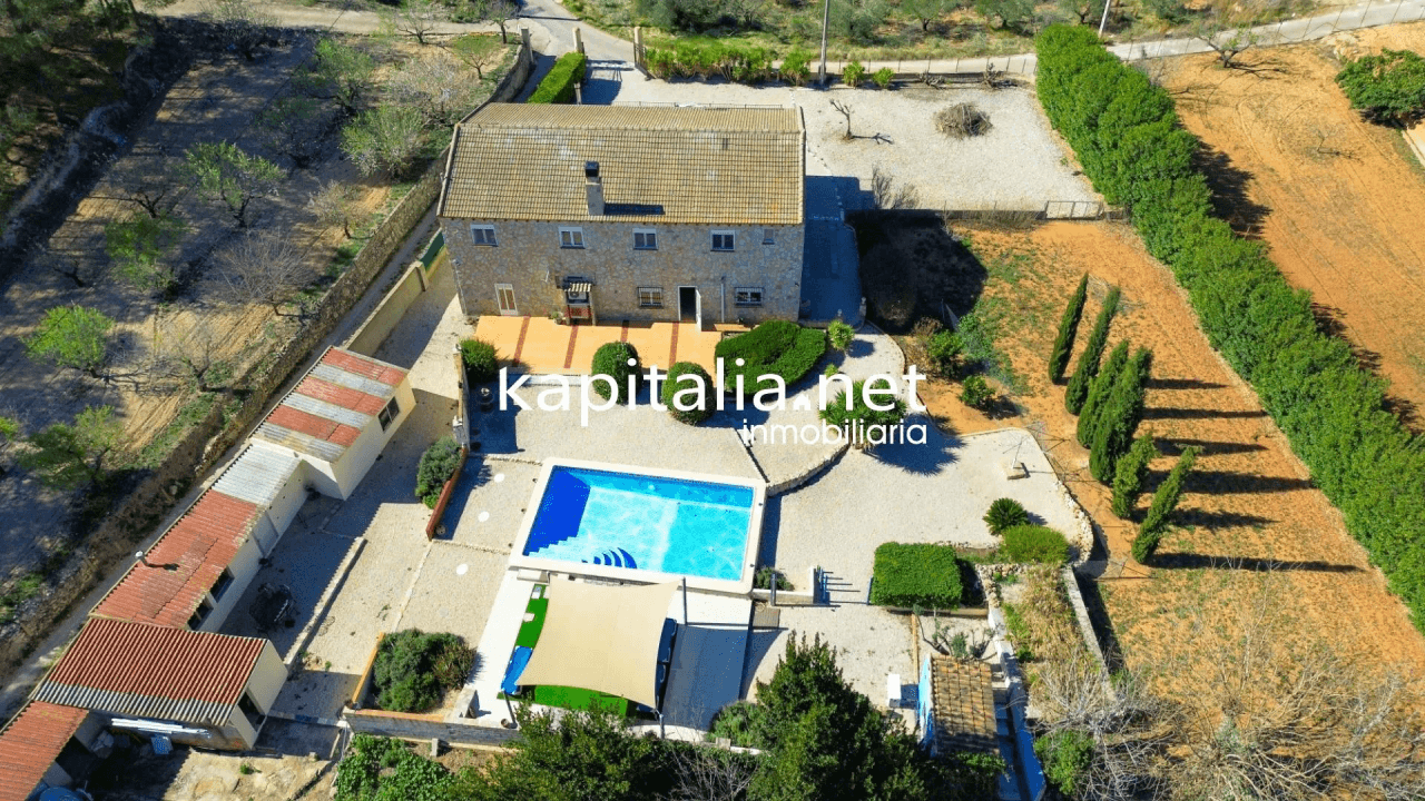 Villa te Verkoop in L'Olleria