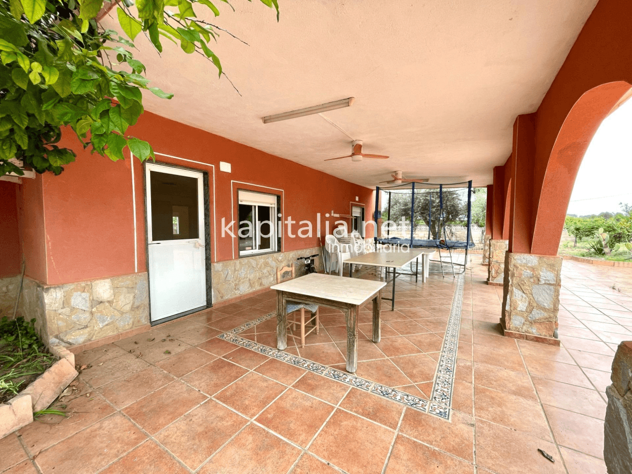 Country house for sale in Ontinyent.