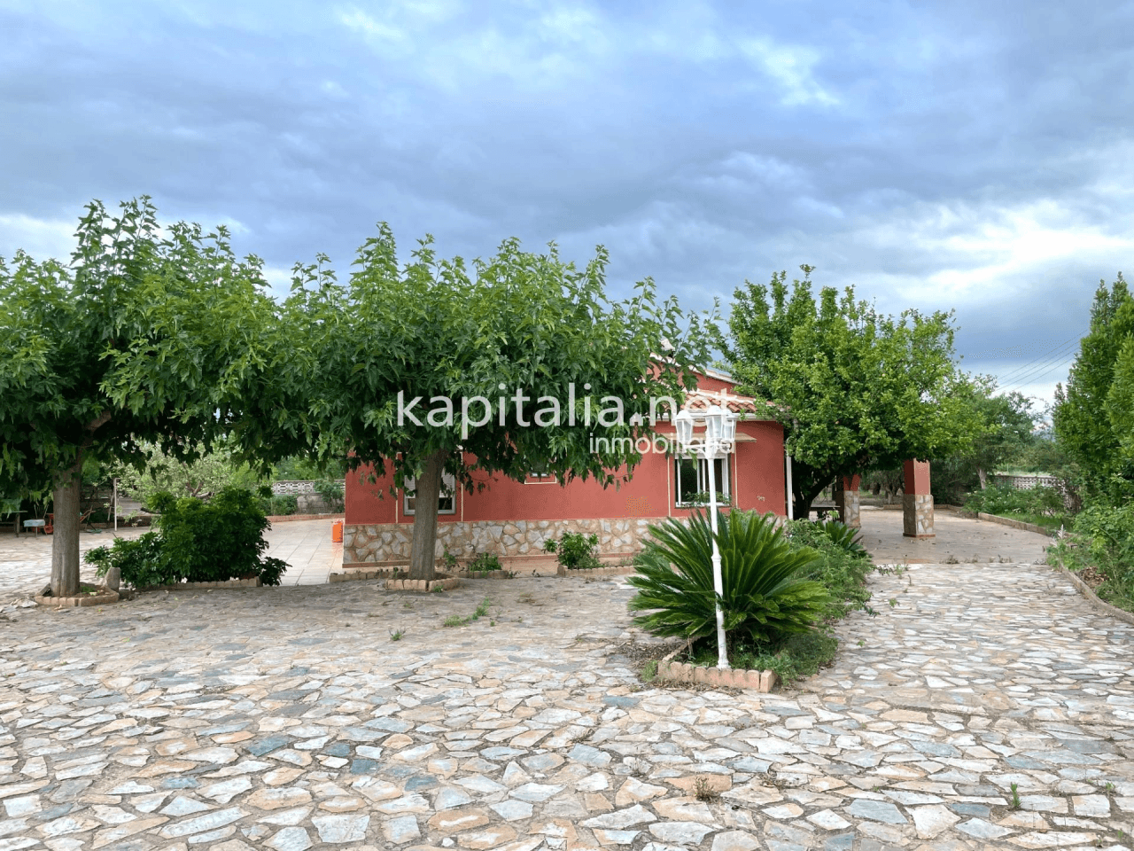 Country house for sale in Ontinyent.