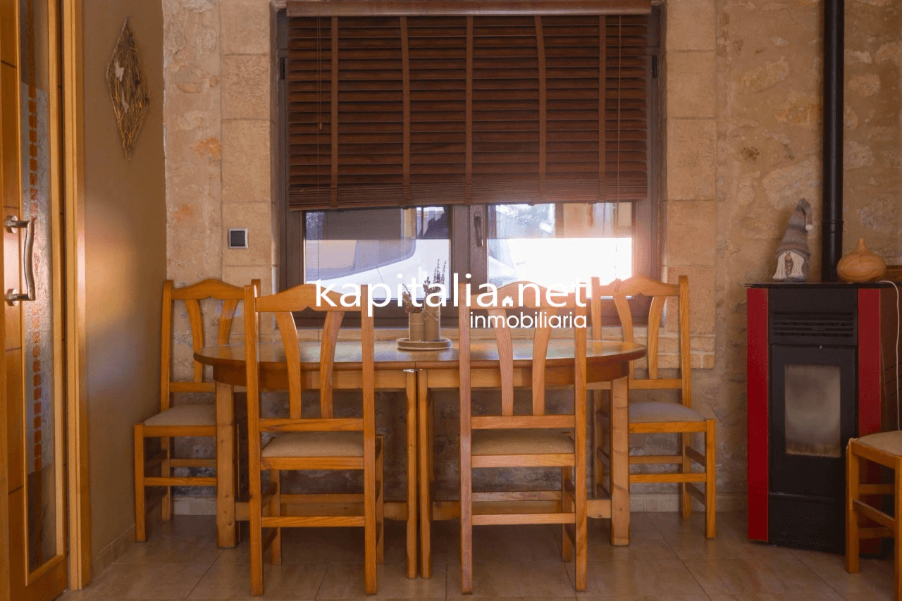 GRAN CASA A LA VENTA EN BOCAIRENT
