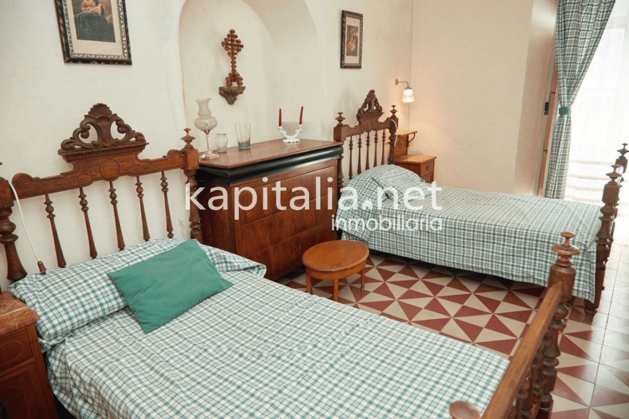 Casa señorial del siglo XIX a la venta en Bocairent (Valencia)