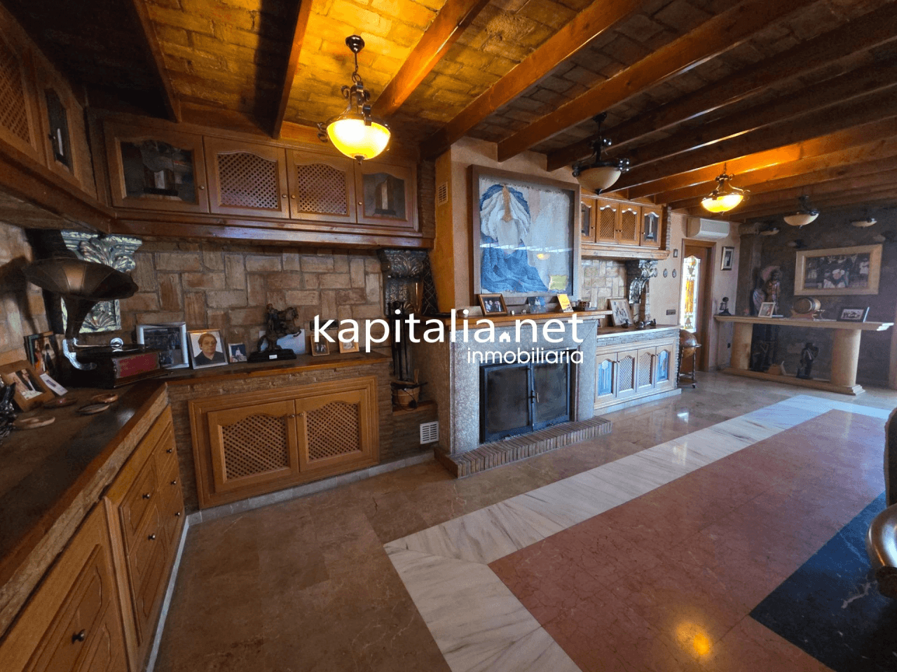Villa for Sale in Ontinyent