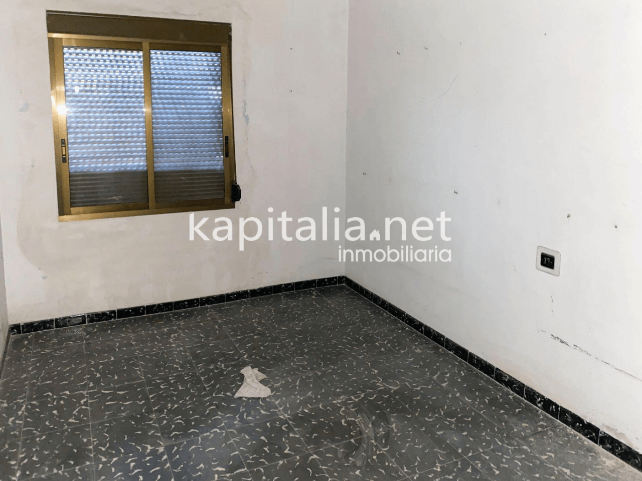 Gran casa a la venta en Ontinyent de los años 30