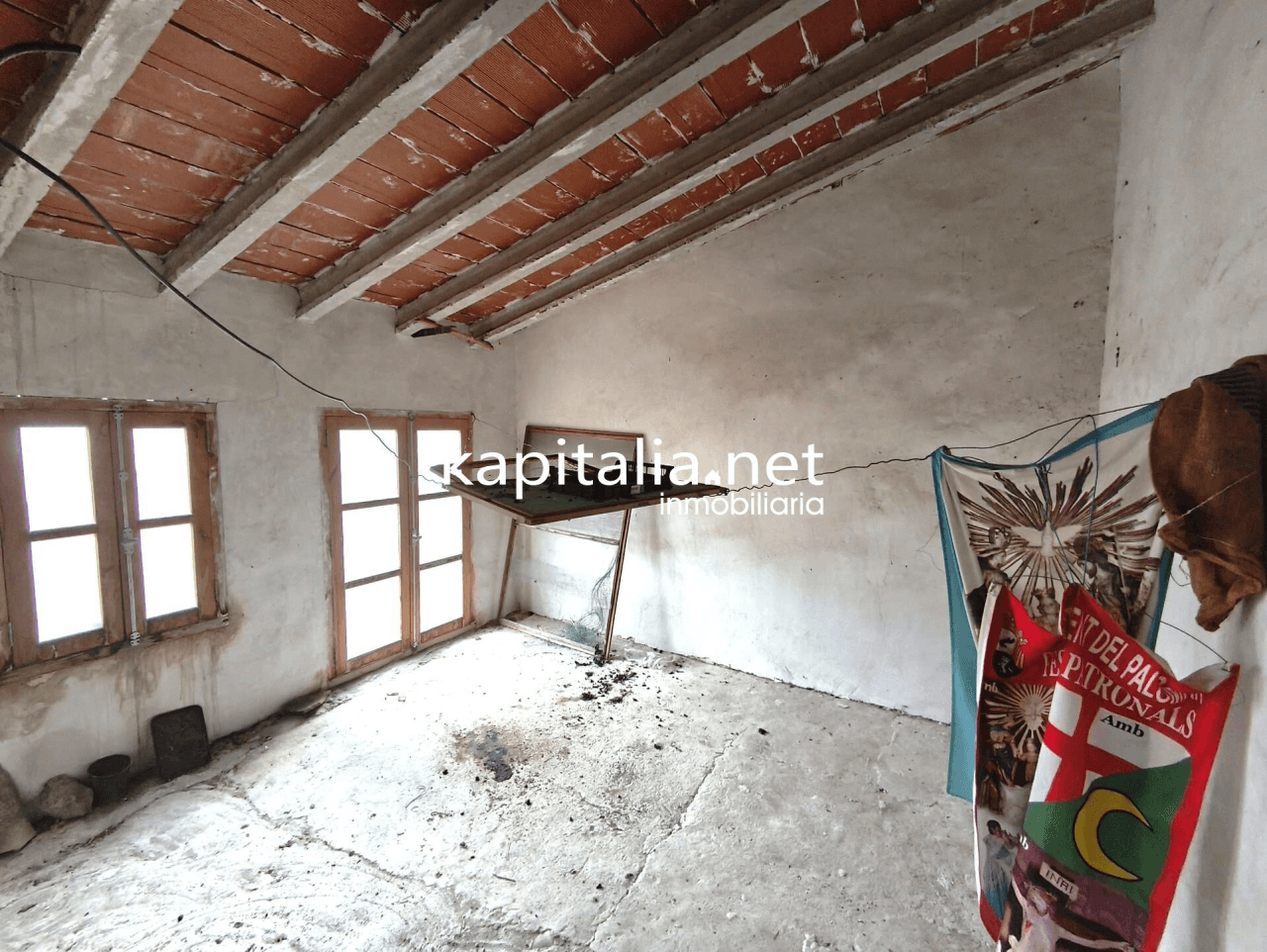 CASA PARA REFORMAR A LA VENTA EN PALOMAR.