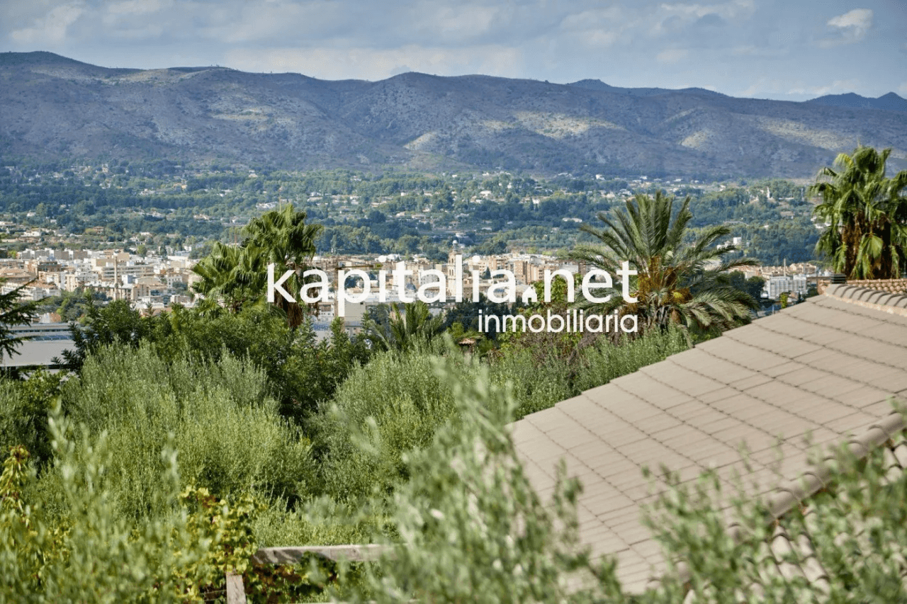 Fantastic villa for sale in Valencia
