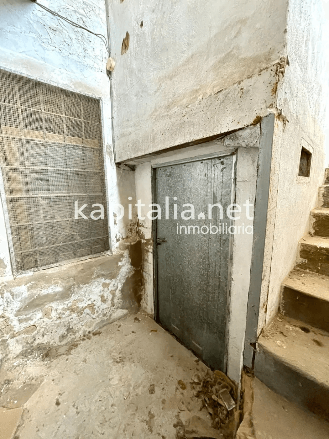 Casa a la venta en Bocairent para reformar.