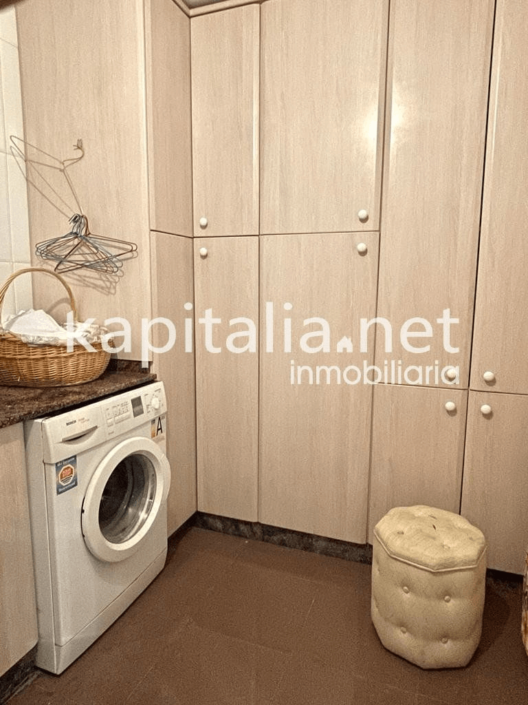 Casa + Local a la venta en Bocairent.