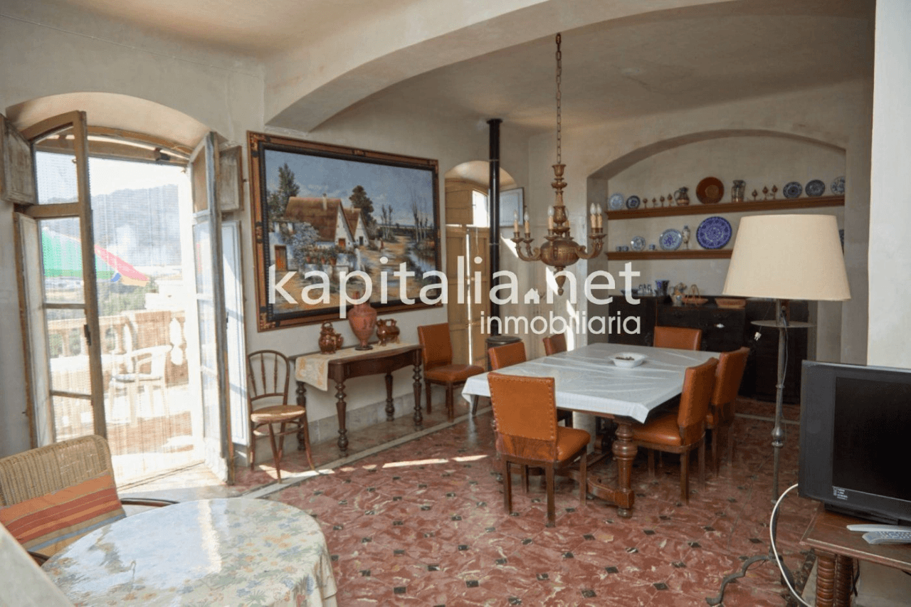 Casa señorial del siglo XIX a la venta en Bocairent (Valencia)
