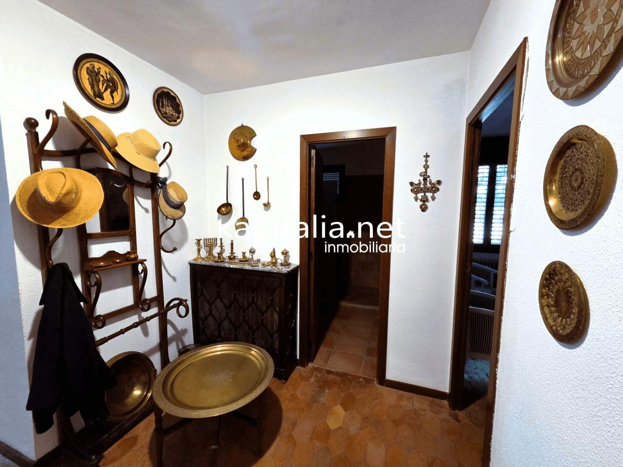 We present this magnificent villa located 2 km from the town of Ontinyent