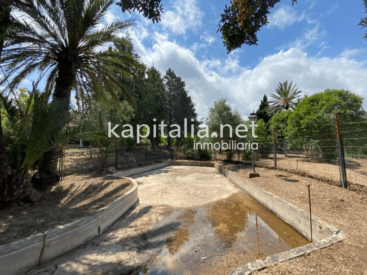 ESPECTACULAR FINCA A LA VENTA EN ALBAIDA