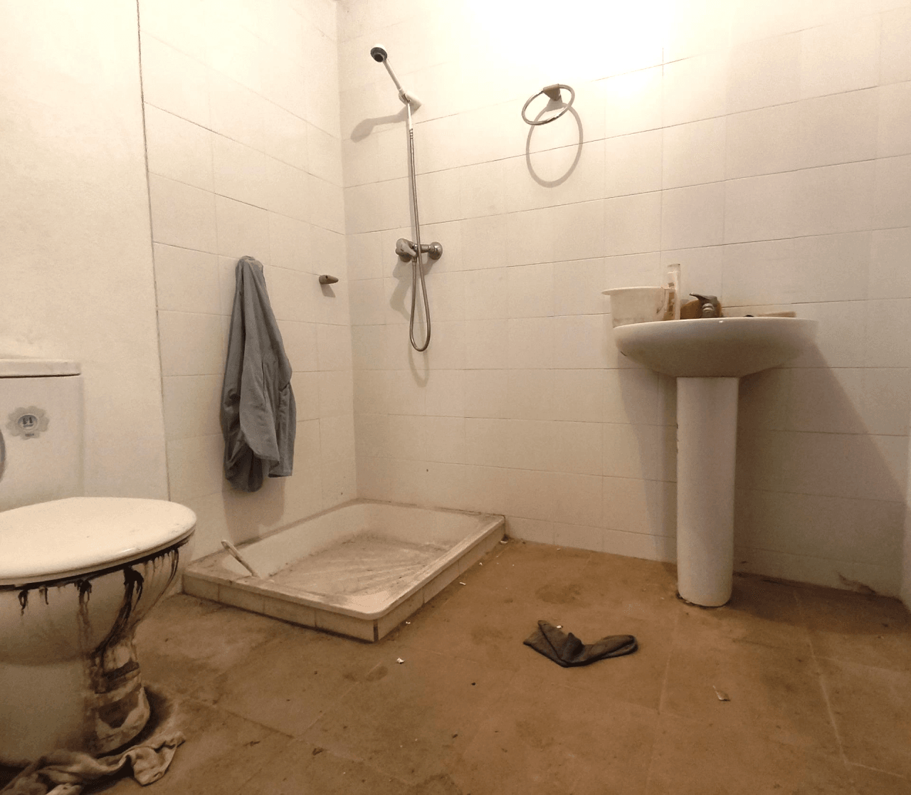 CASA PARA REFORMAR A LA VENTA EN PALOMAR.