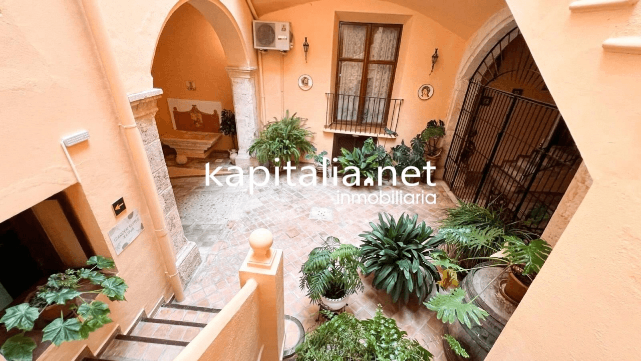 RURAL HOUSE FOR SALE IN THE CENTRE OF XATIVA