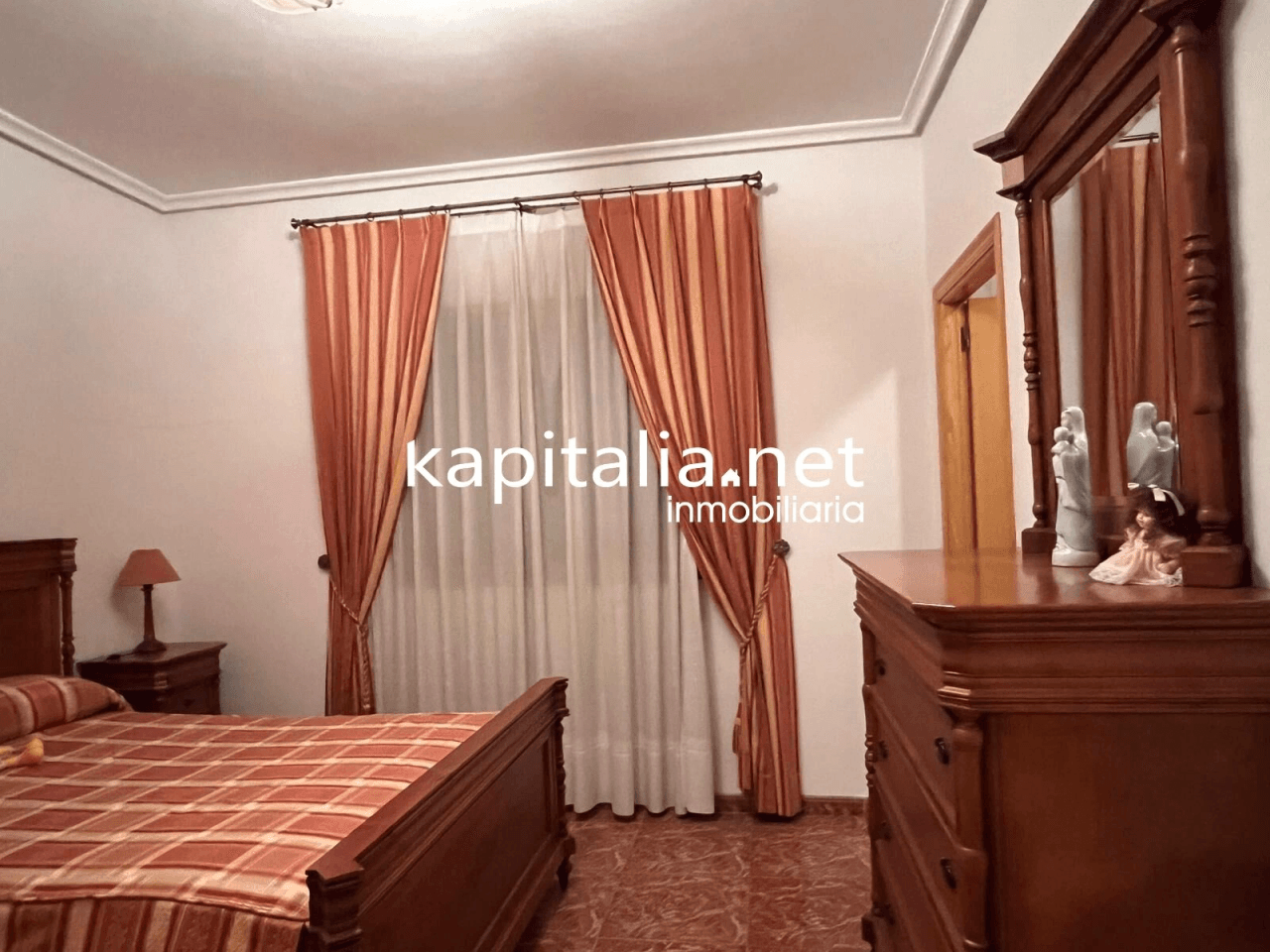 Villa for Sale in Ontinyent