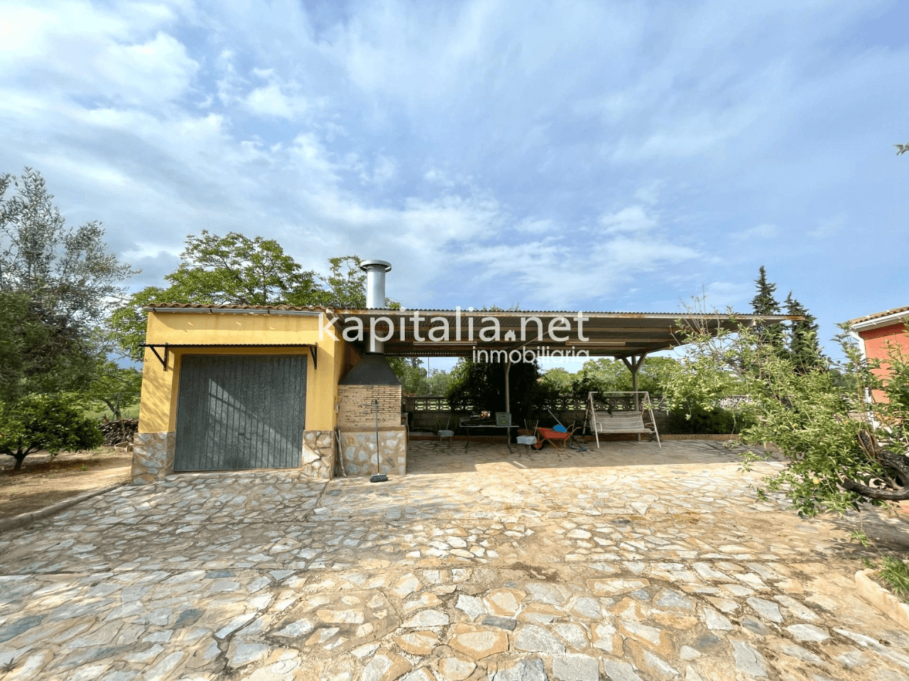Country house for sale in Ontinyent.