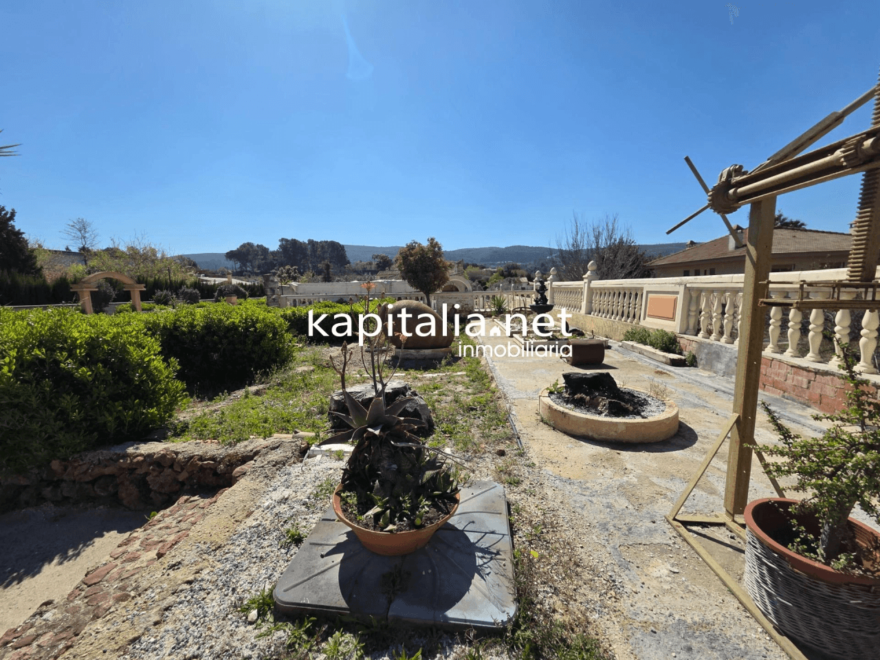 Villa for Sale in Ontinyent