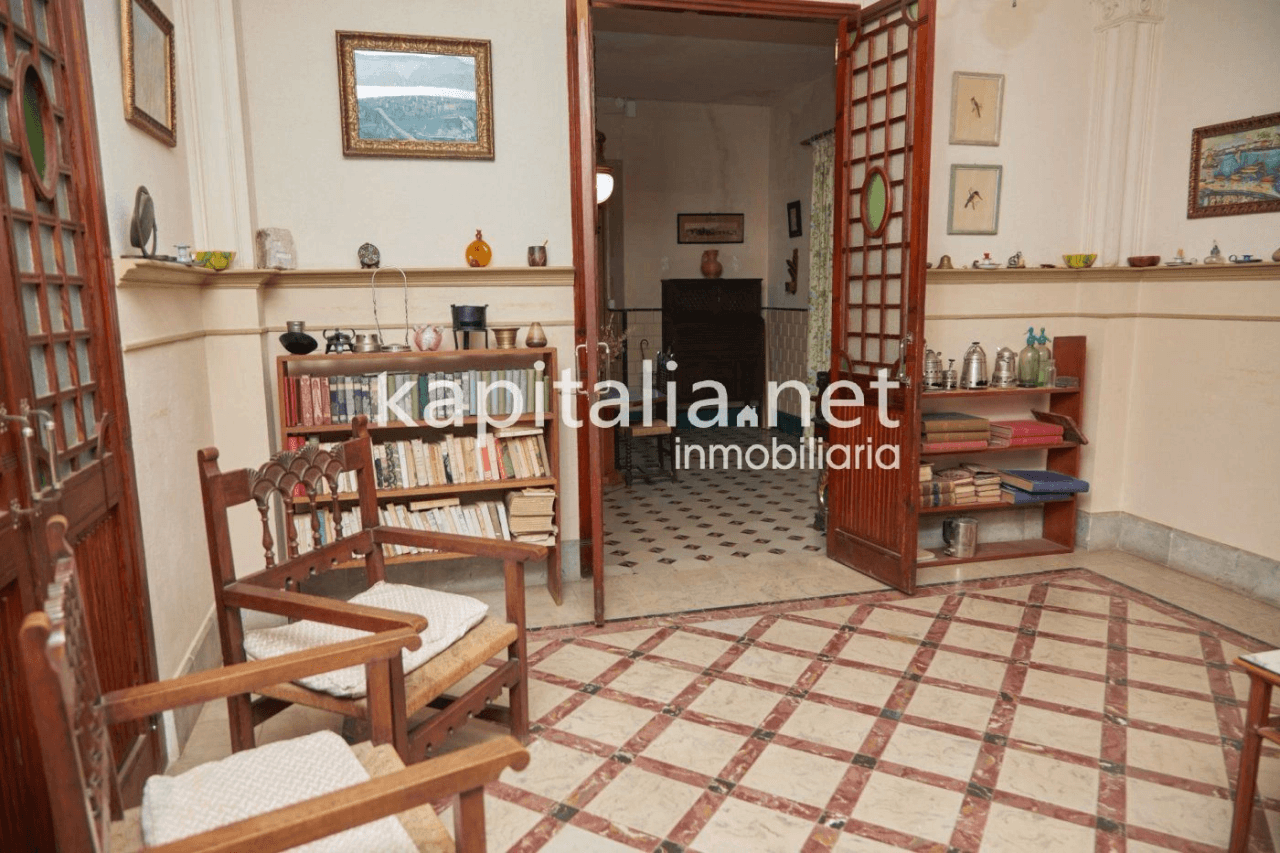 Casa señorial del siglo XIX a la venta en Bocairent (Valencia)
