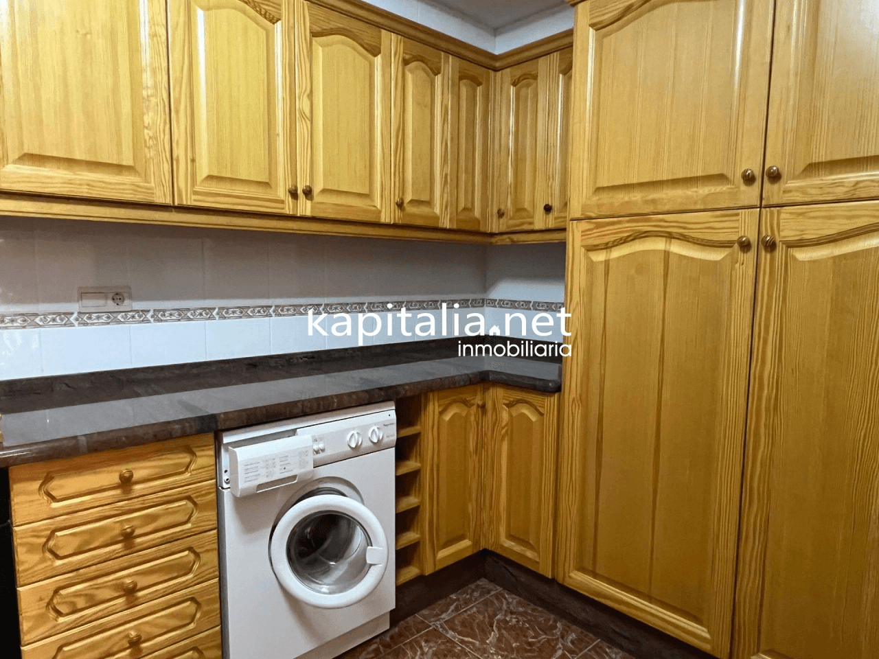 Villa for Sale in Ontinyent