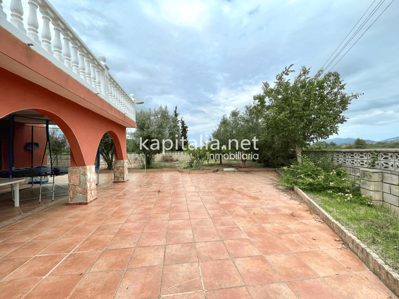 Country house for sale in Ontinyent.