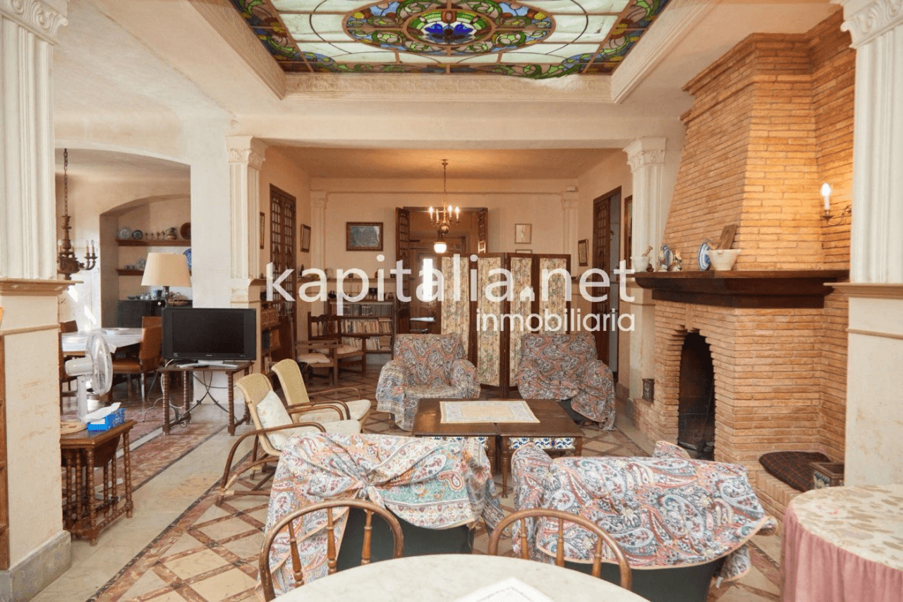 Casa señorial del siglo XIX a la venta en Bocairent (Valencia)