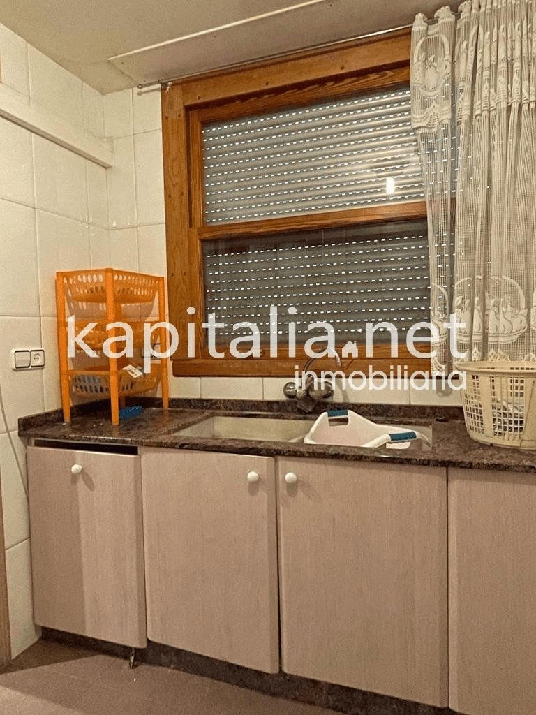Casa + Local a la venta en Bocairent.
