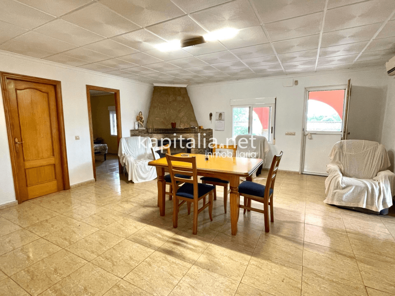 Country house for sale in Ontinyent.