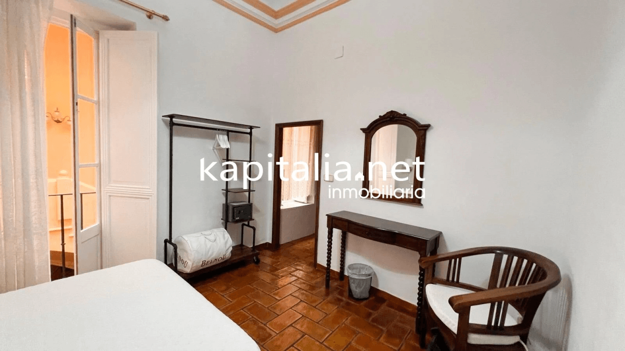 RURAL HOUSE FOR SALE IN THE CENTRE OF XATIVA