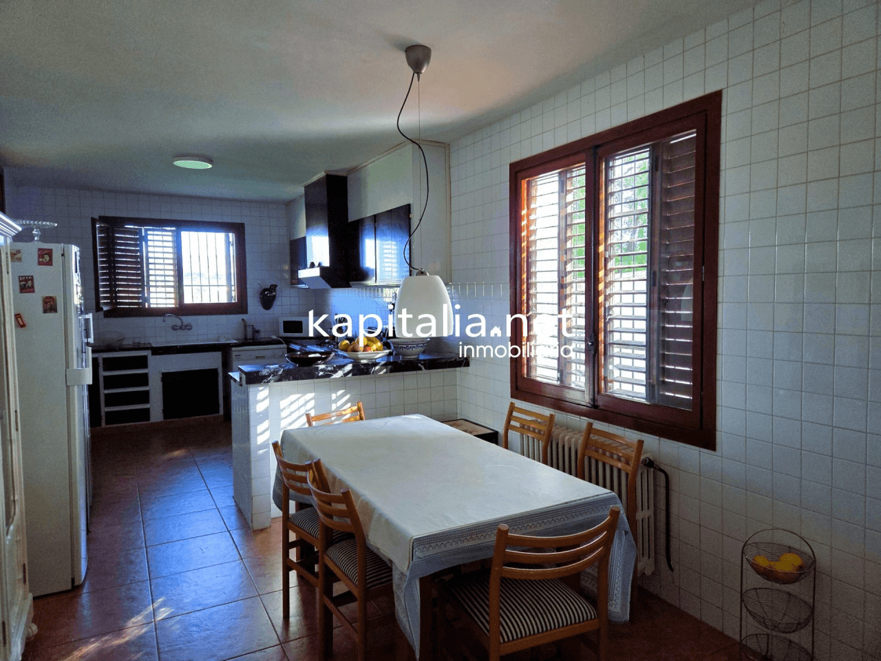 We present this magnificent villa located 2 km from the town of Ontinyent