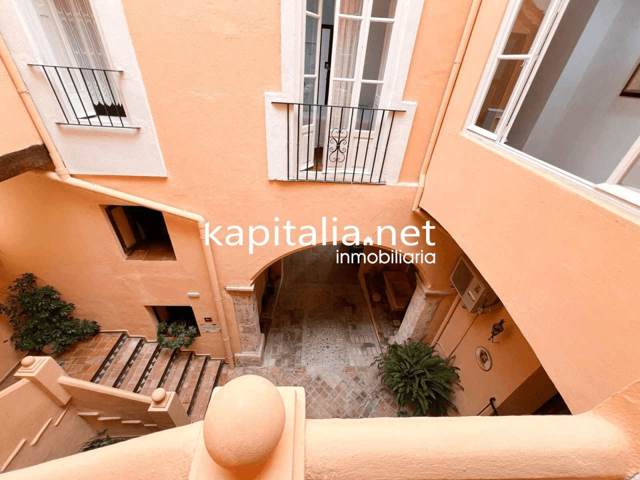 RURAL HOUSE FOR SALE IN THE CENTRE OF XATIVA