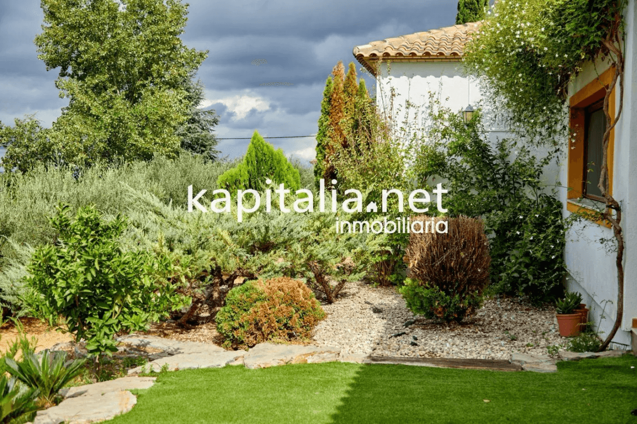 Fantastic villa for sale in Valencia