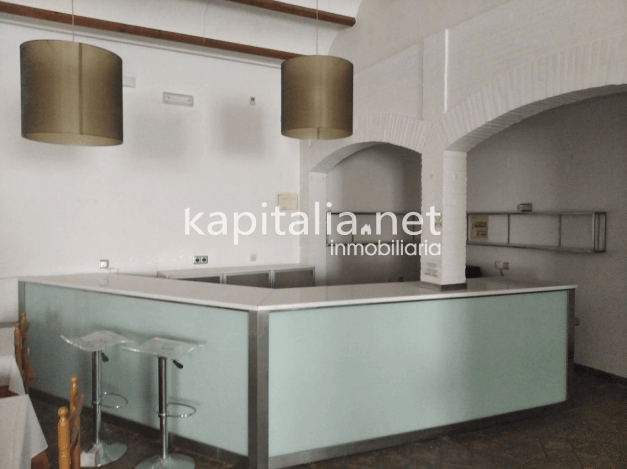 CASA JUNTO CON LOCAL EN VENTA PUEBLO DE BOCAIRENT.
