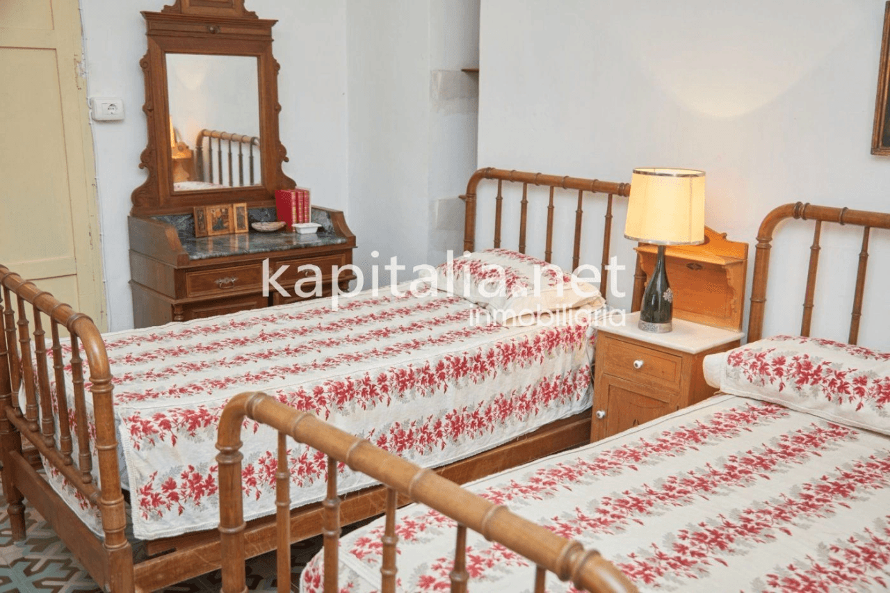 Casa señorial del siglo XIX a la venta en Bocairent (Valencia)