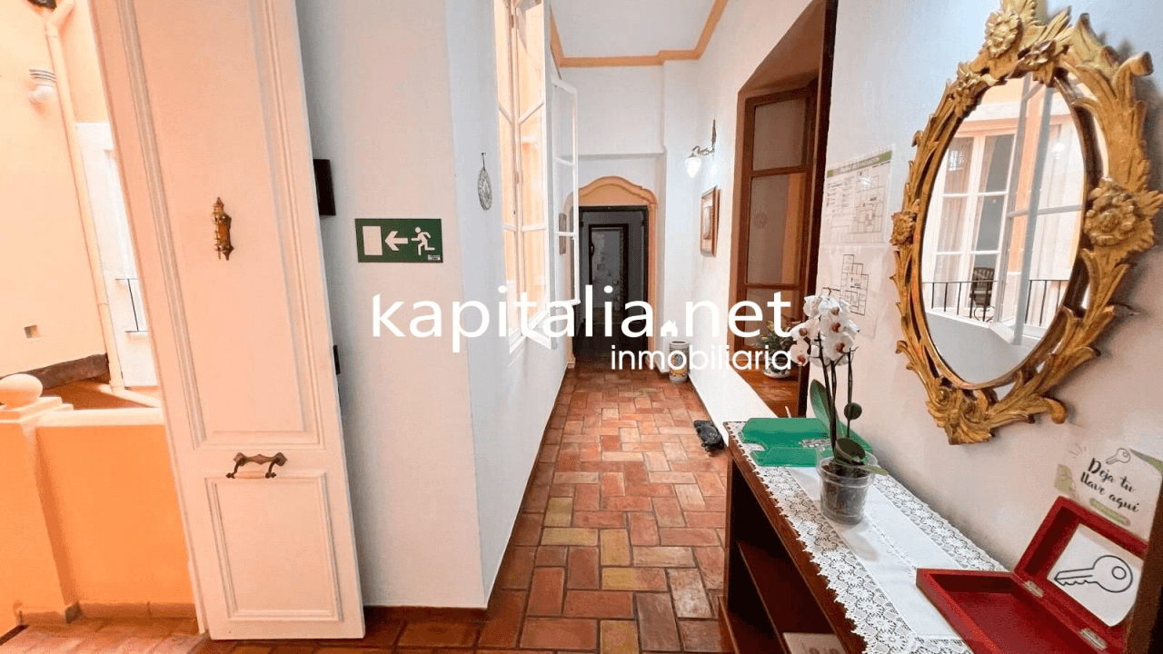 RURAL HOUSE FOR SALE IN THE CENTRE OF XATIVA