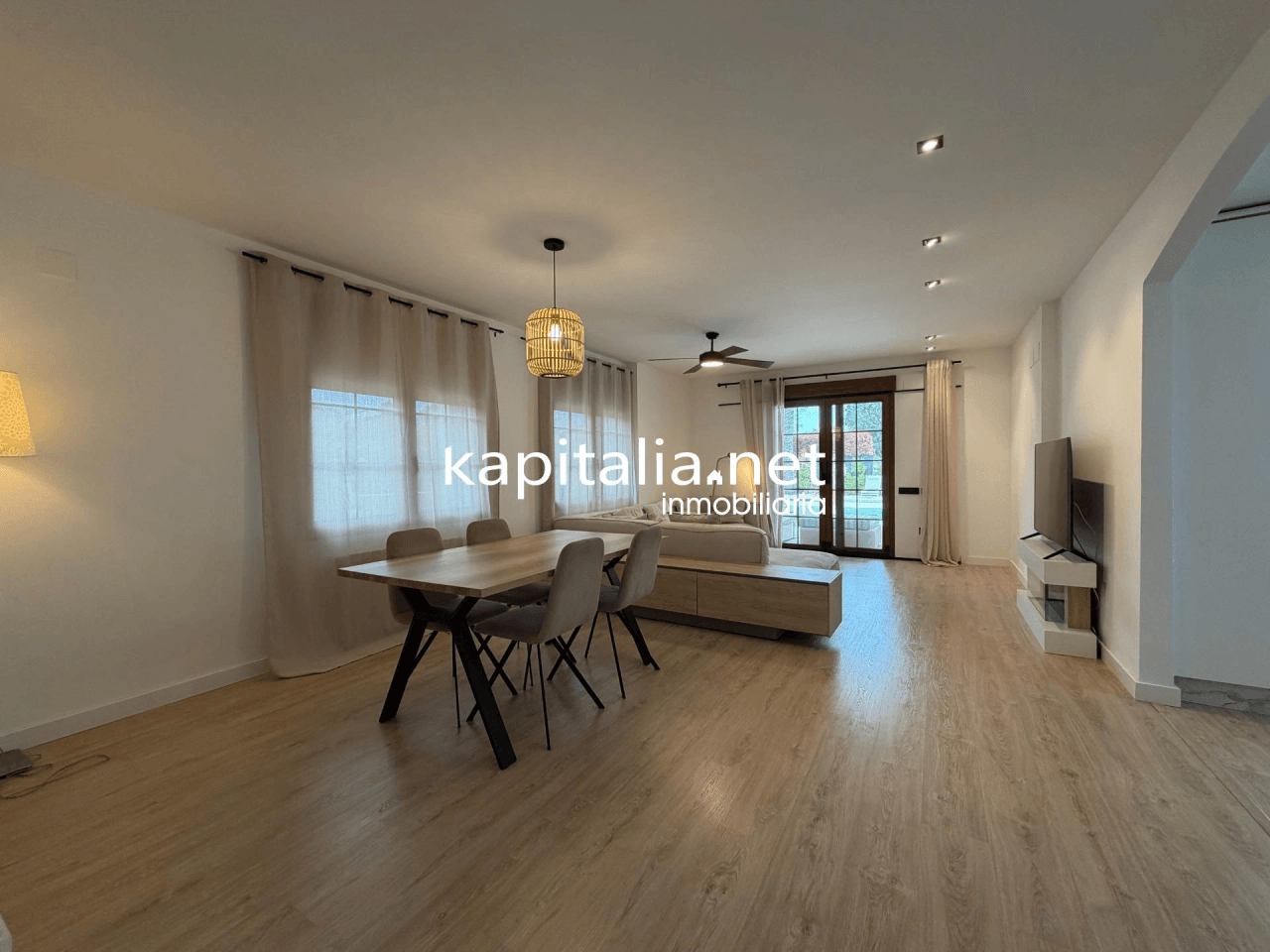Villa for Sale in Ontinyent