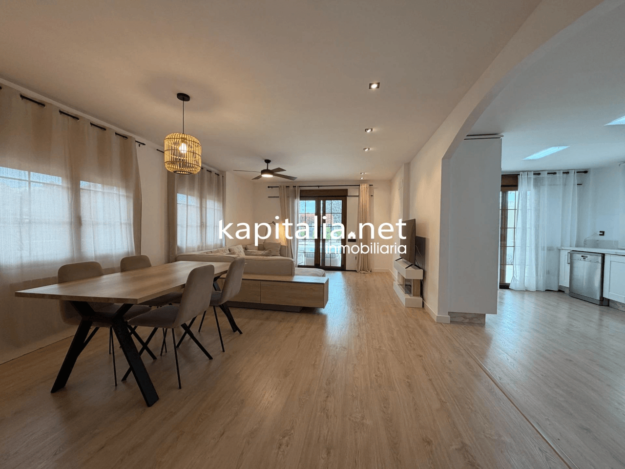 Villa for Sale in Ontinyent