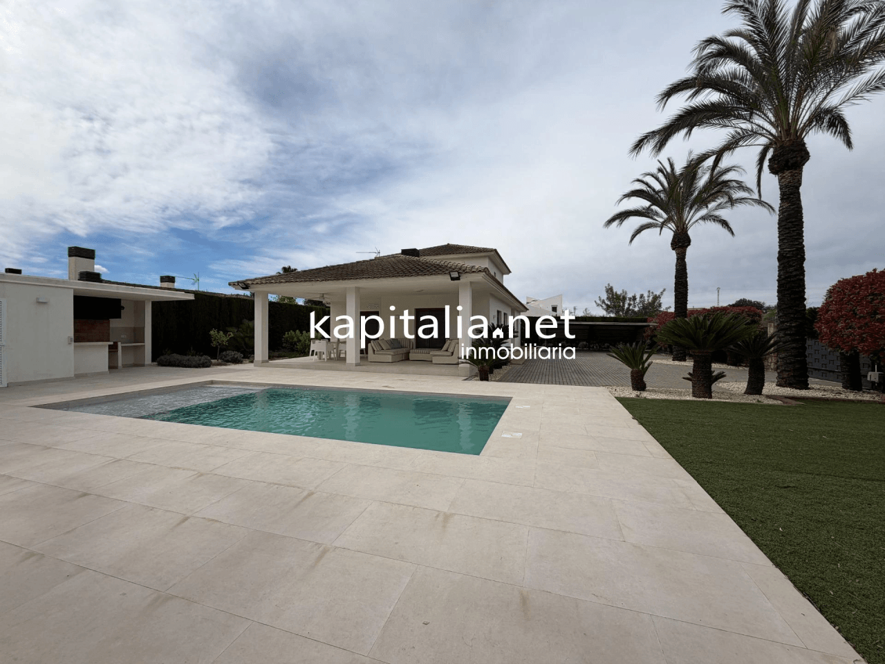 Villa for Sale in Ontinyent