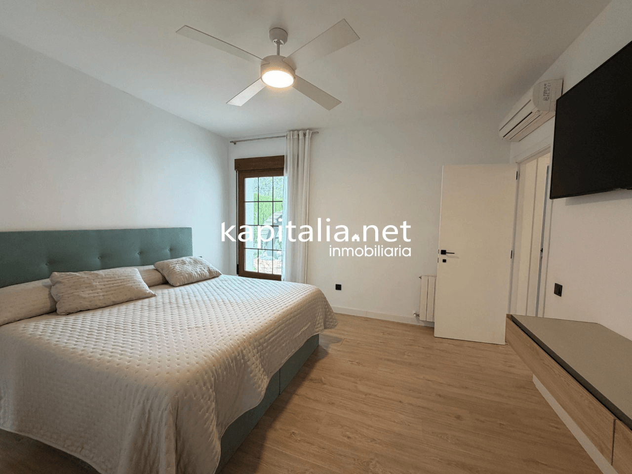 Villa for Sale in Ontinyent
