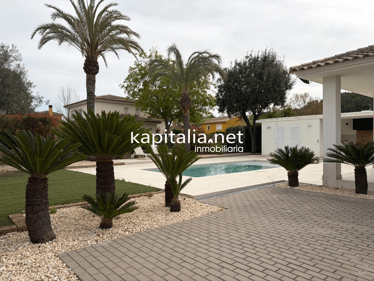 Villa for Sale in Ontinyent