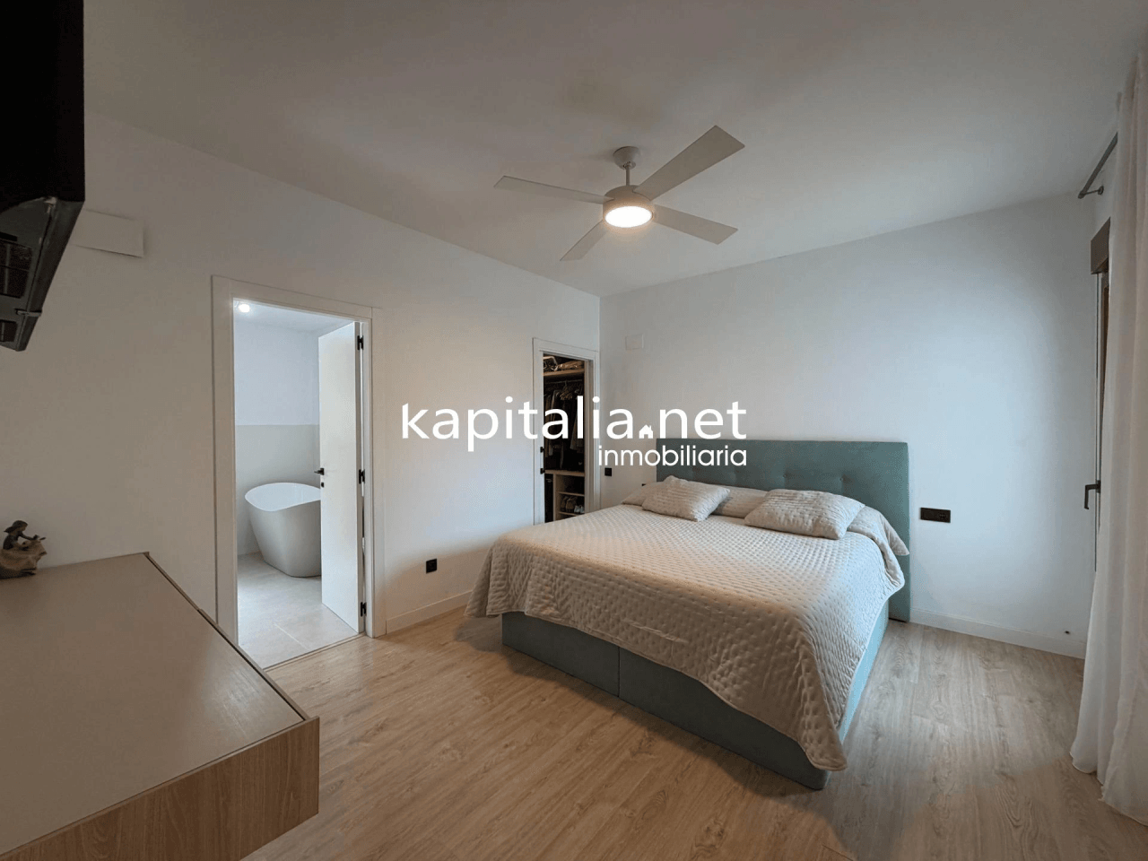 Villa for Sale in Ontinyent